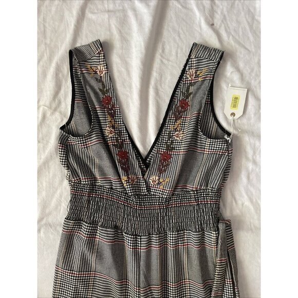 Plaid Jumpsuit With Embroidered Floral Details V-Neckline & Removable Belt By Co - Picture 2 of 13